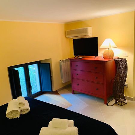 Amartia Apartments Taormina Buitenkant foto