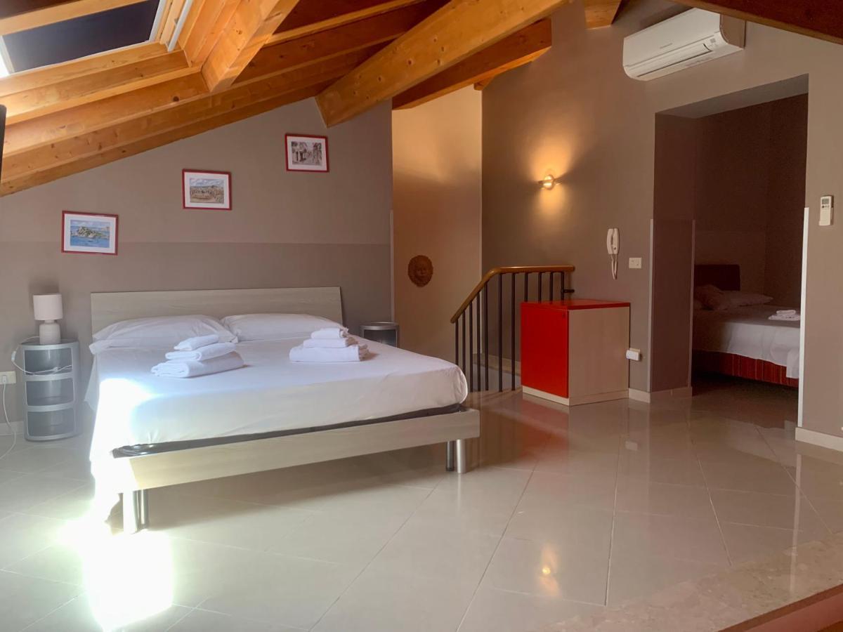 Amartia Apartments Taormina Buitenkant foto