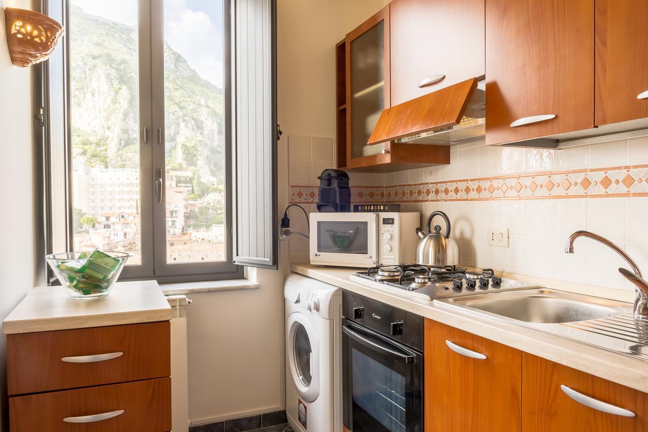 Amartia Apartments Taormina Buitenkant foto