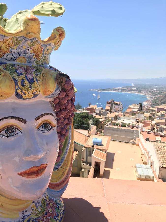 Amartia Apartments Taormina Buitenkant foto
