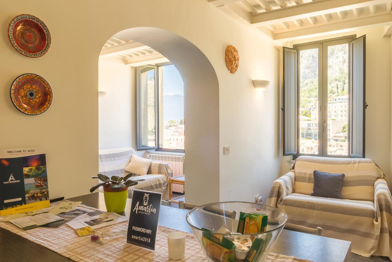 Amartia Apartments Taormina Buitenkant foto